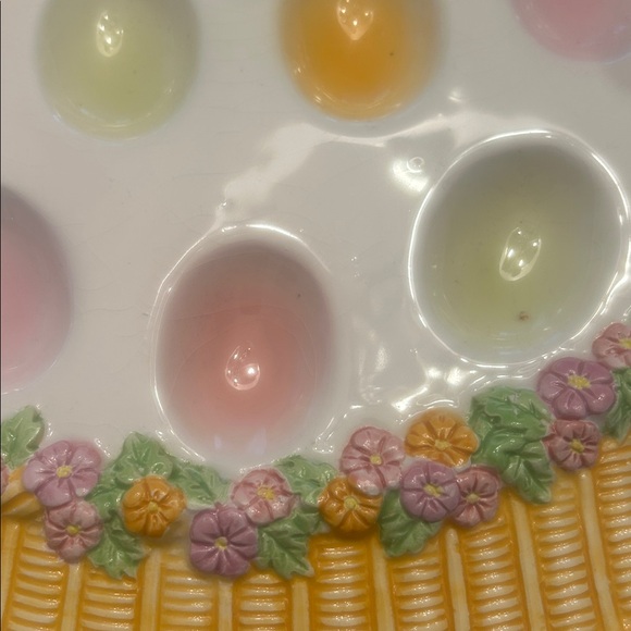 Easter Egg Shaped Deviled Egg Plate Serving Tray - Picture 4 of 5